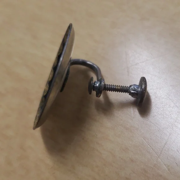 Hand Painted Vintage Screw Back Earrings with Strawberries and Gold on the Edges - Picture 12 of 12